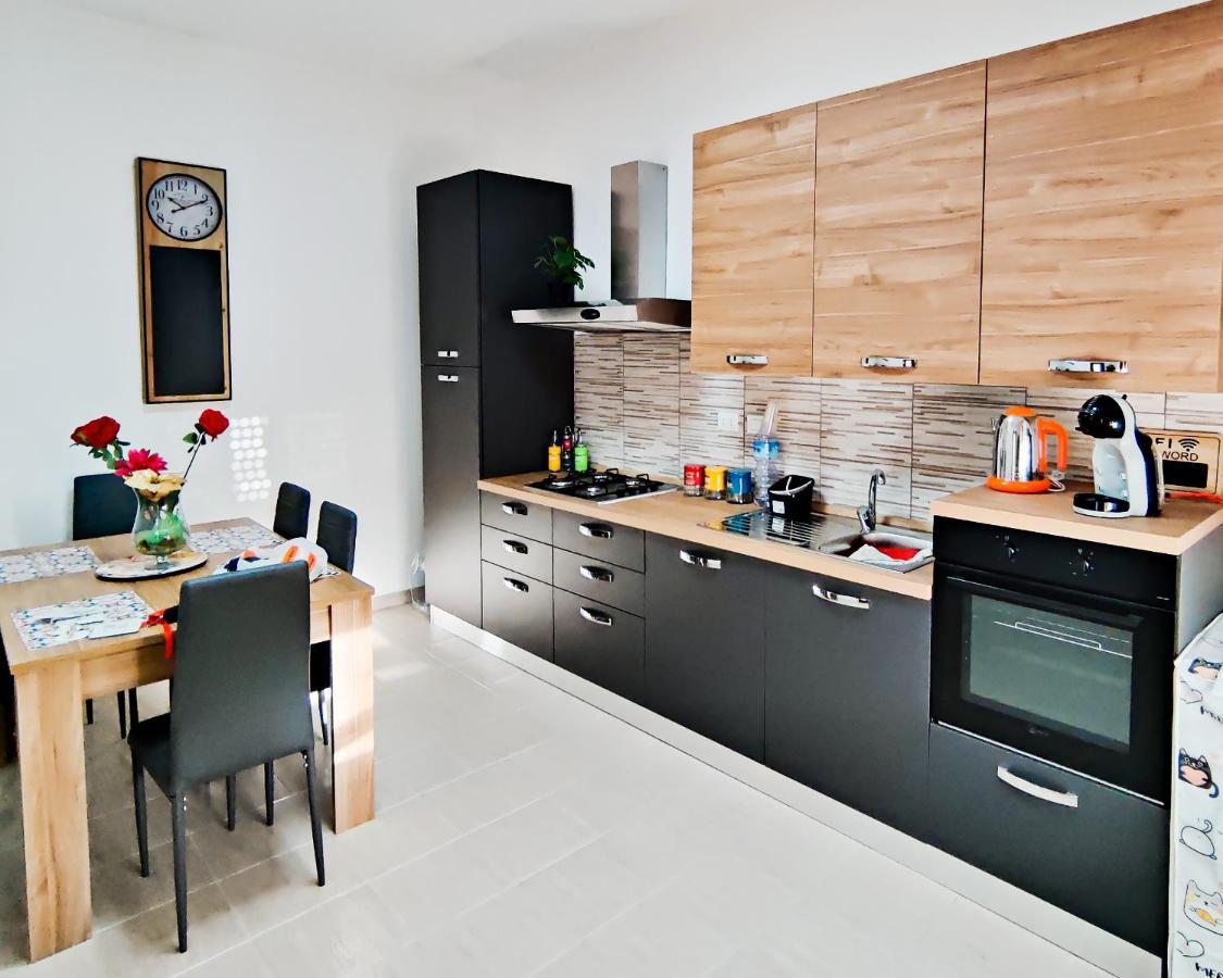 Valverde75 Guesthouse Alghero Luaran gambar
